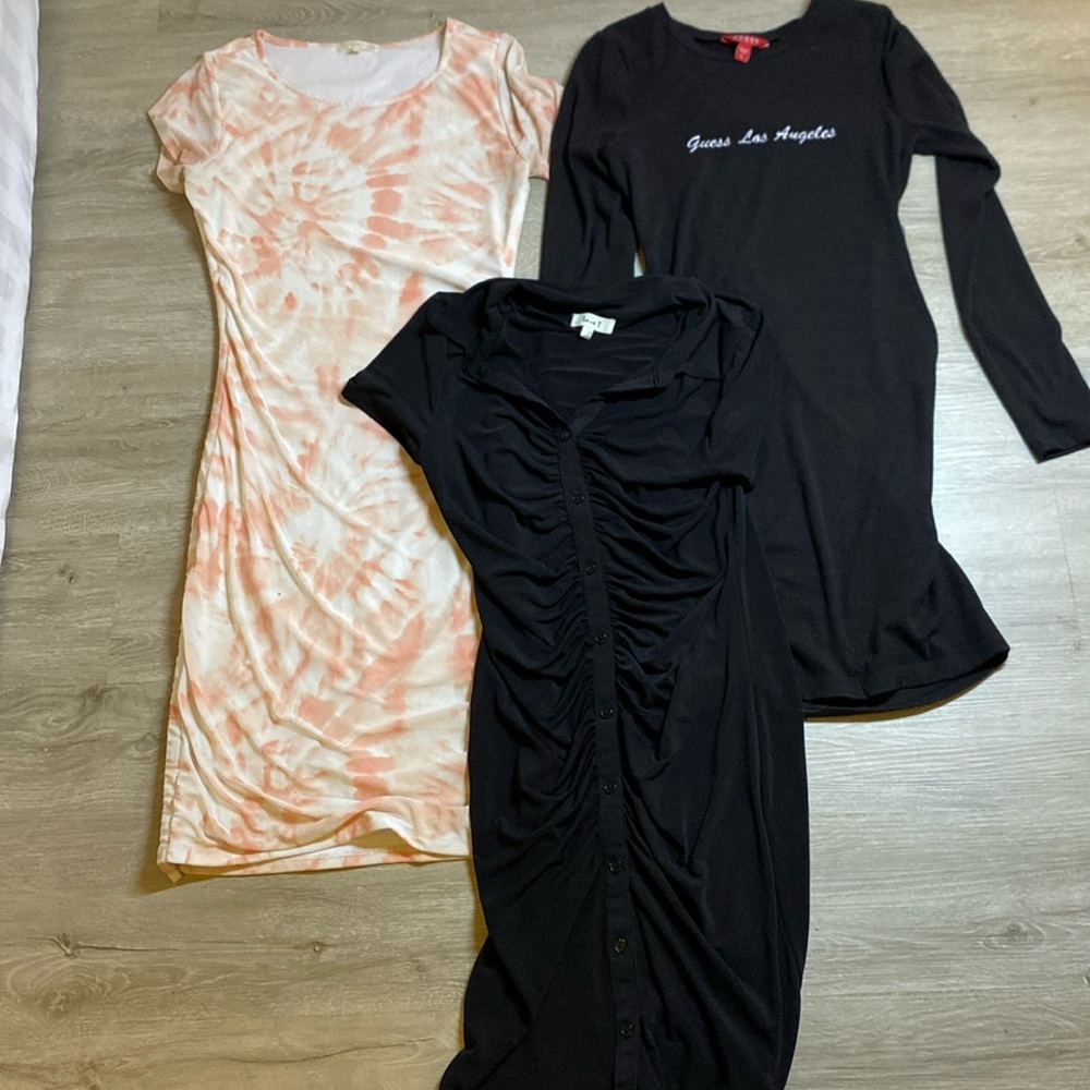 Women’s dresses 3pc bundle set sizes small and medium.